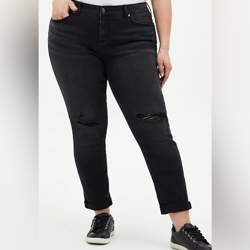 TORRID STRAIGHT VINTAGE STRETCH MID-RISE JEAN 16 Tall NWOT